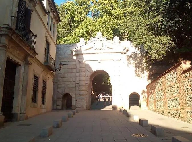 Castillo Apartment Granada